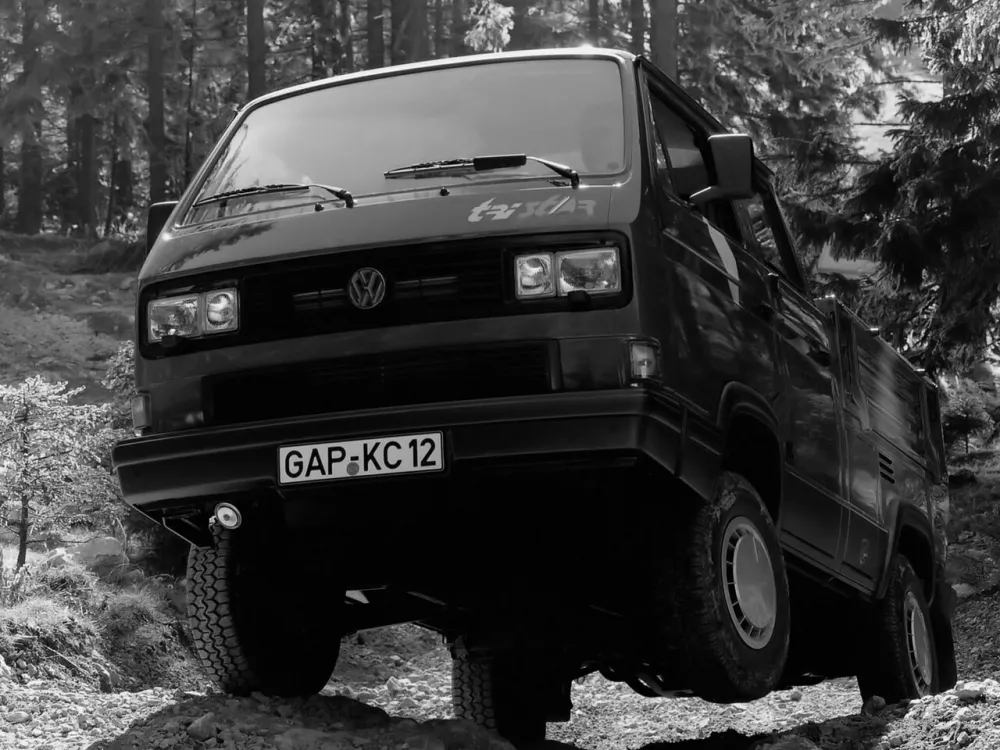 Автомобиль Volkswagen Transporter T3 Пикап Двойная кабина