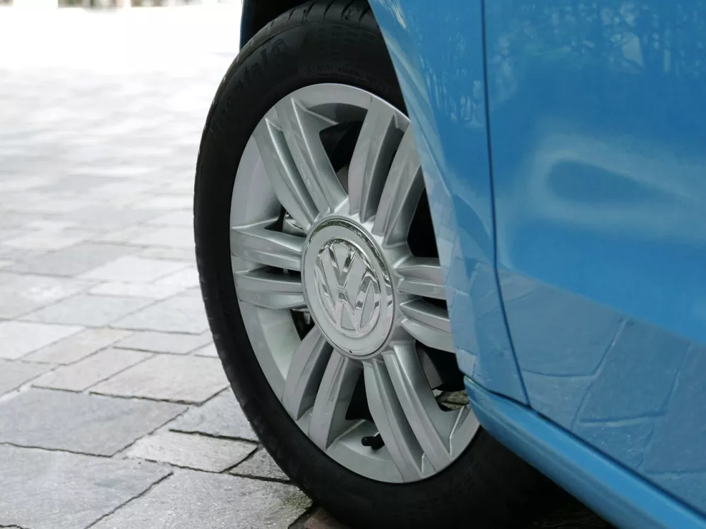 Автомобиль Volkswagen up! I Рестайлинг Хэтчбек (5 дверей)
