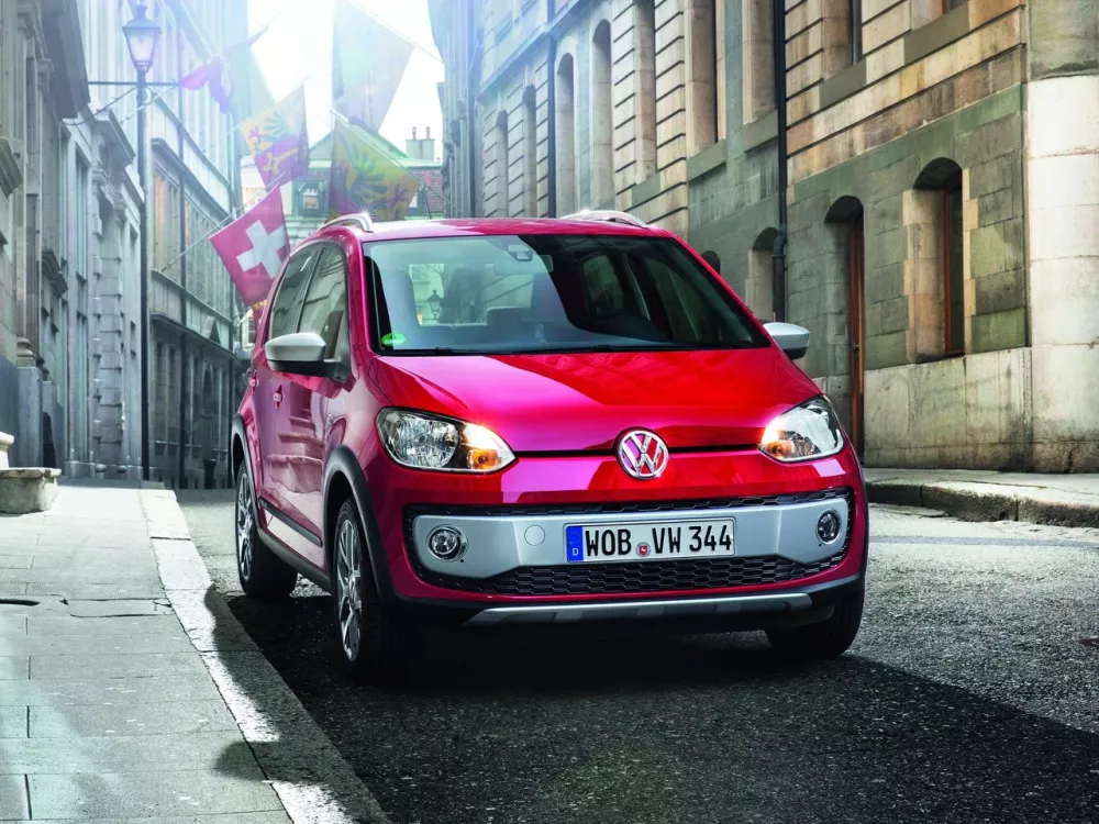 Автомобиль Volkswagen up! I Хэтчбек (5 дверей) Cross