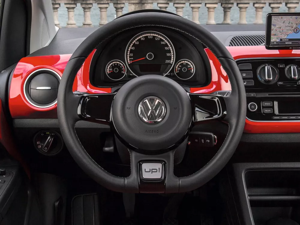 Автомобиль Volkswagen up! I Хэтчбек (5 дверей) Cross