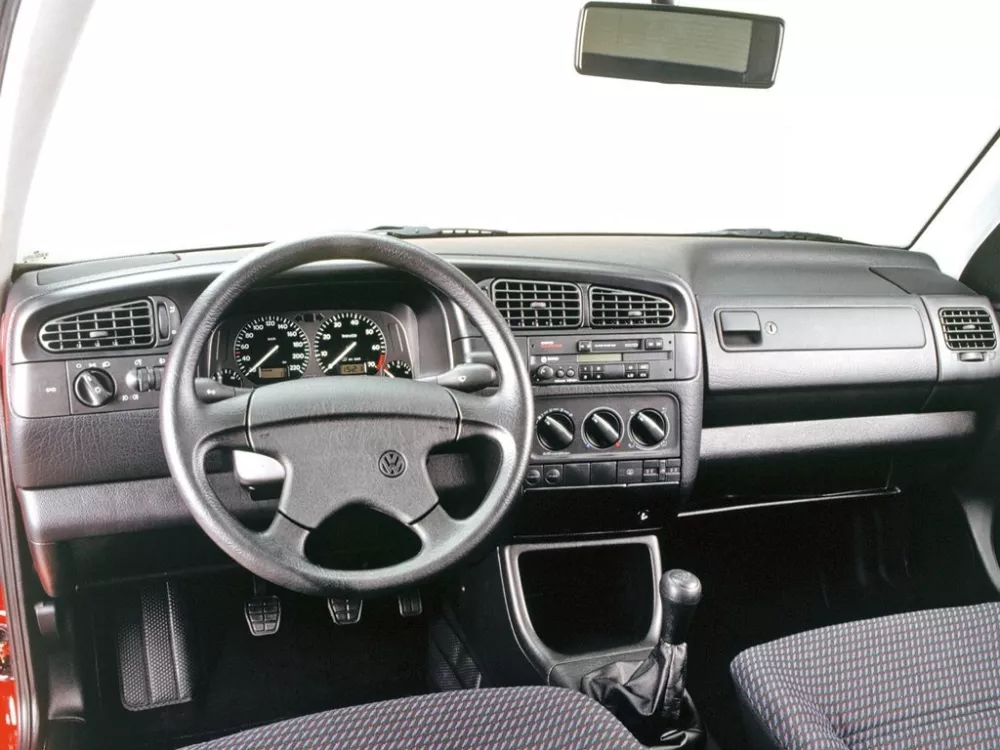 Автомобиль Volkswagen Vento Седан