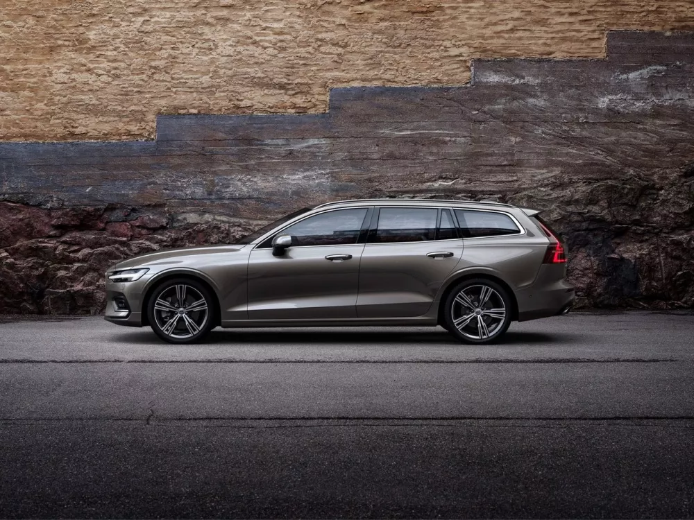 Автомобиль Volvo V60 II Универсал (5 дверей)