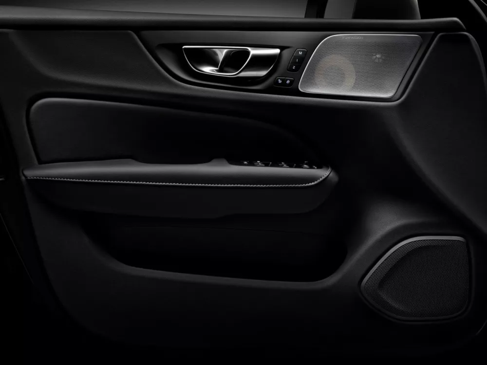 Автомобиль Volvo V60 II Универсал (5 дверей)
