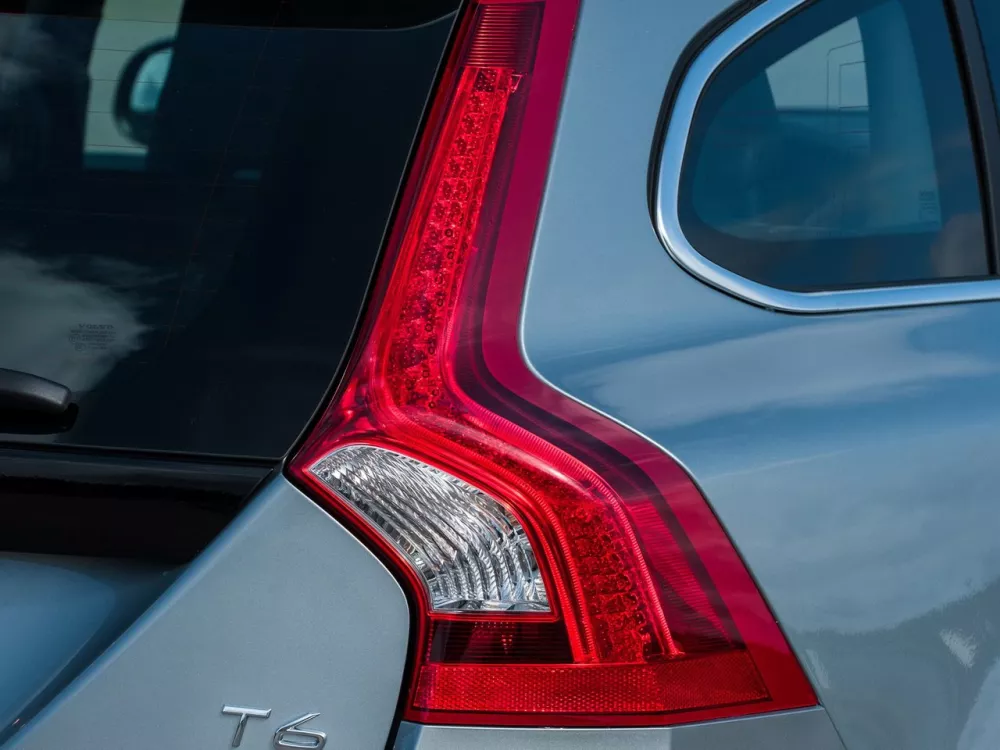 Автомобиль Volvo V60 I Рестайлинг Универсал (5 дверей)