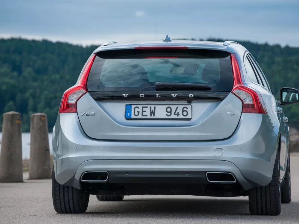 Автомобиль Volvo V60 I Рестайлинг Универсал (5 дверей)
