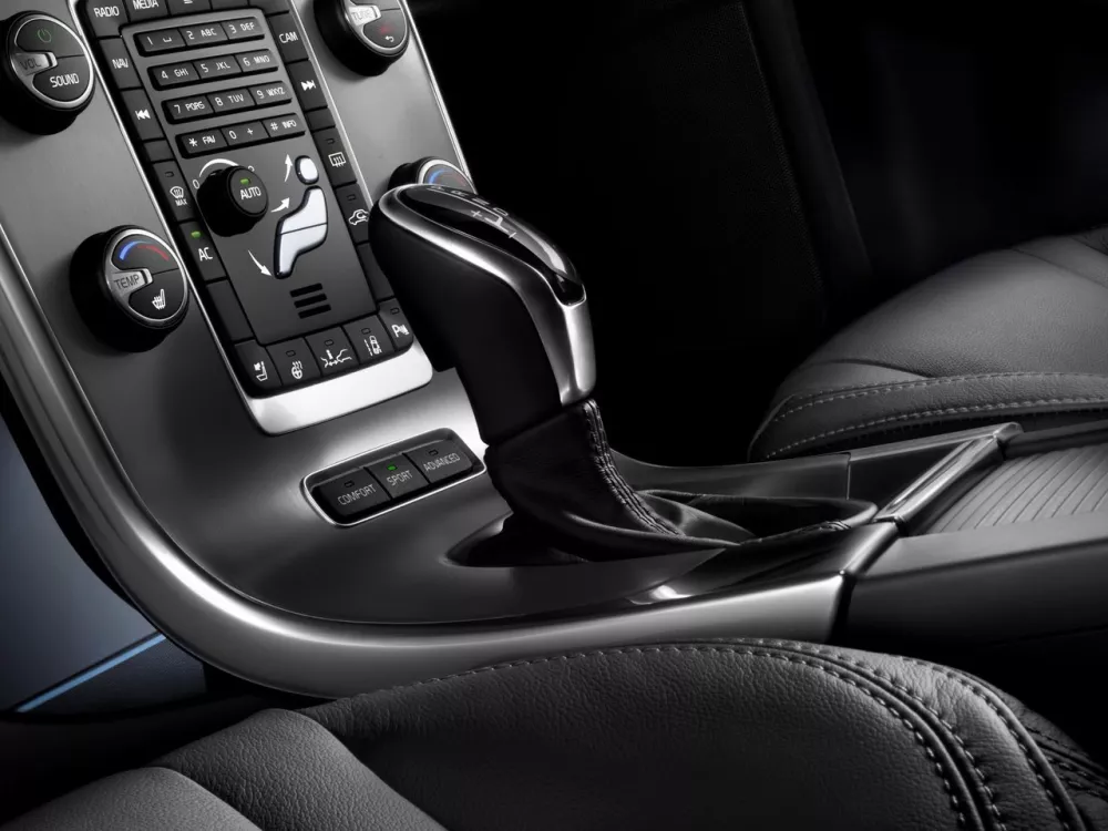 Автомобиль Volvo V60 I Рестайлинг Универсал (5 дверей)