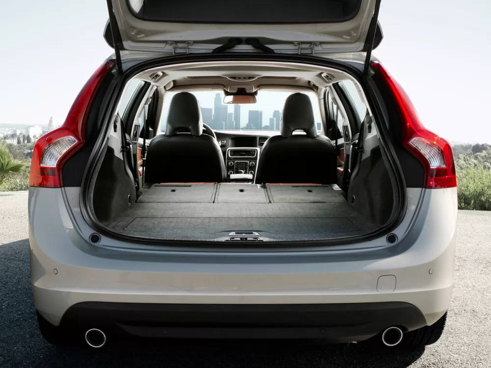Автомобиль Volvo V60 I Универсал (5 дверей)