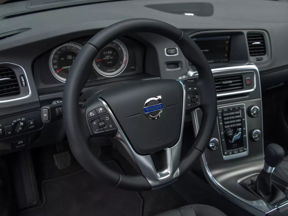 Автомобиль Volvo V60 I Универсал (5 дверей)