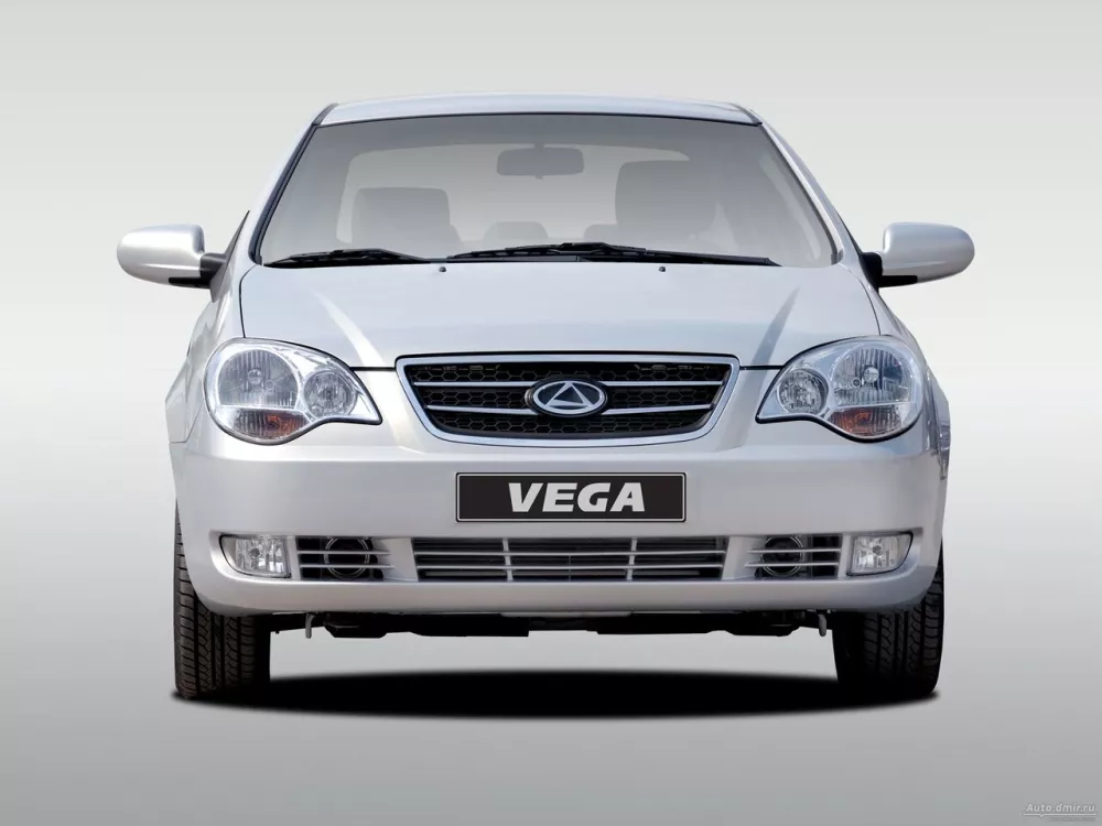 Автомобиль ТагАЗ Vega Седан