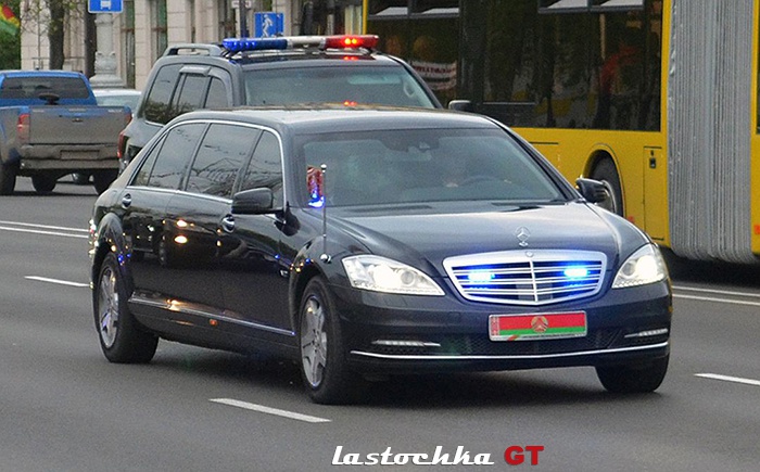 w221 pullman. Президентский лимузин